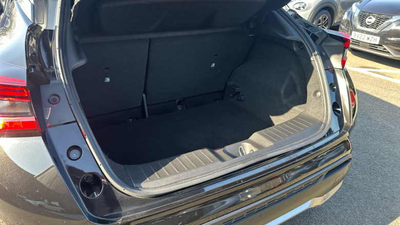 Nissan Juke 1.0 DiG-T 114 Tekna+ 5dr DCT Petrol Hatchback